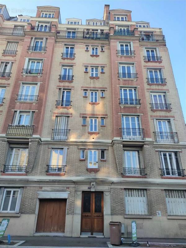 Appartement à COLOMBES