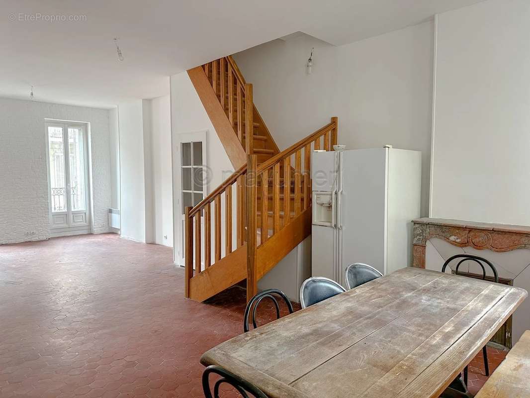 Appartement à MARSEILLE-6E