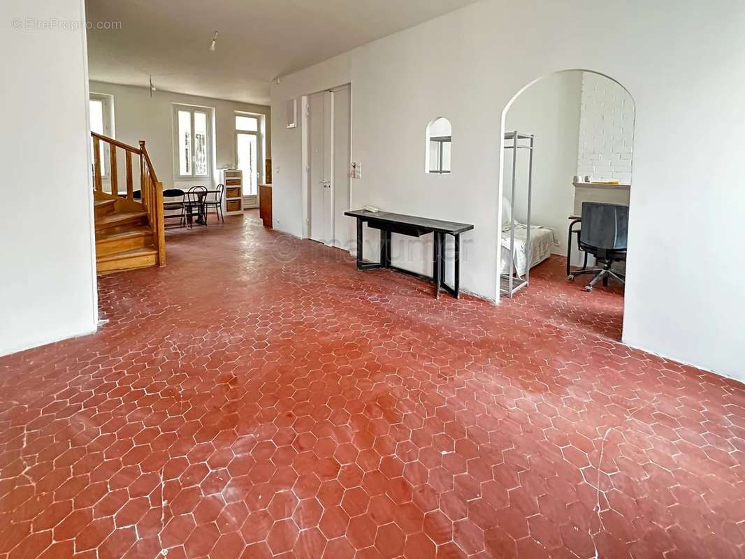 Appartement à MARSEILLE-6E