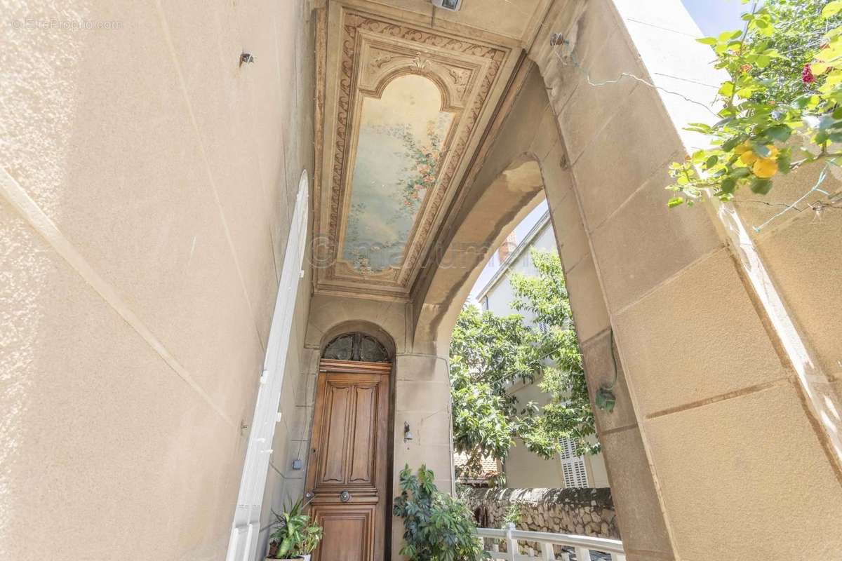 Maison à MARSEILLE-16E