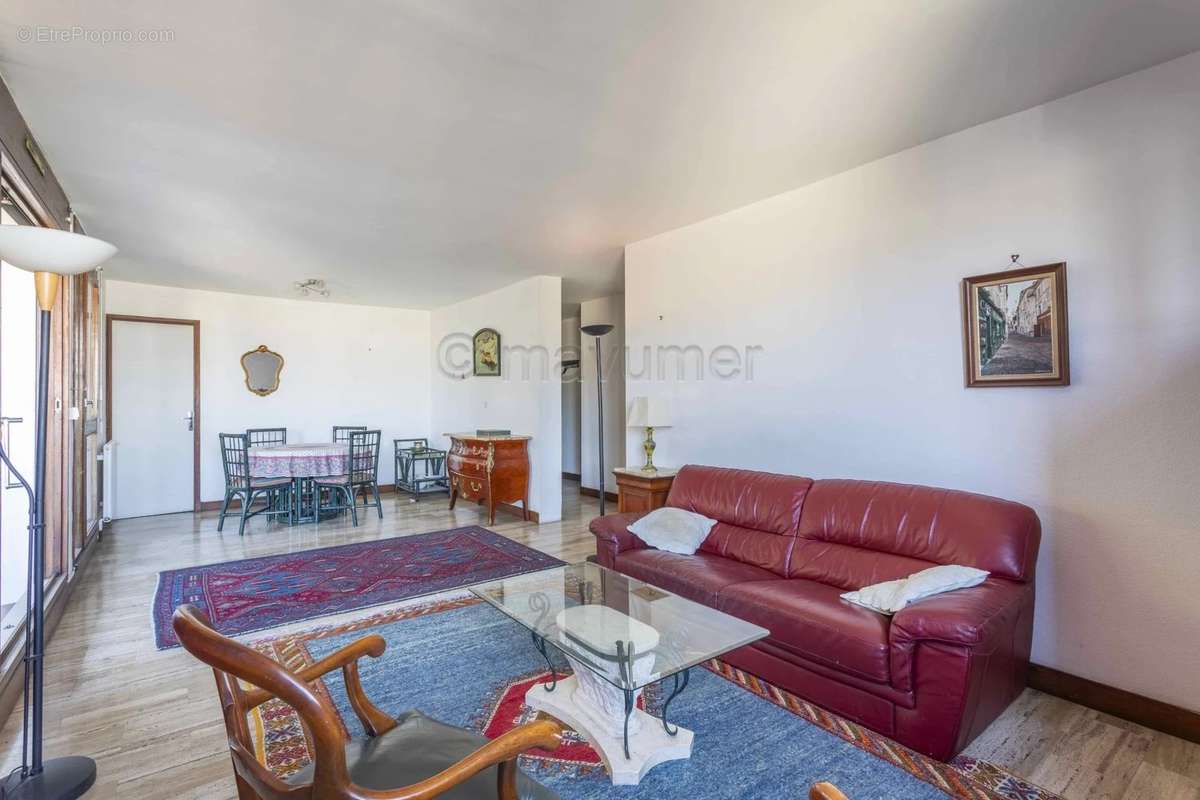 Appartement à MARSEILLE-8E