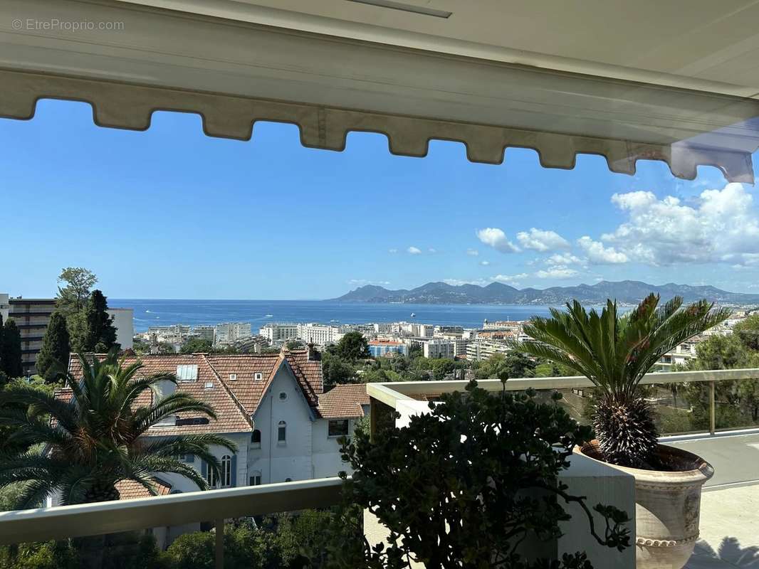 Appartement à CANNES