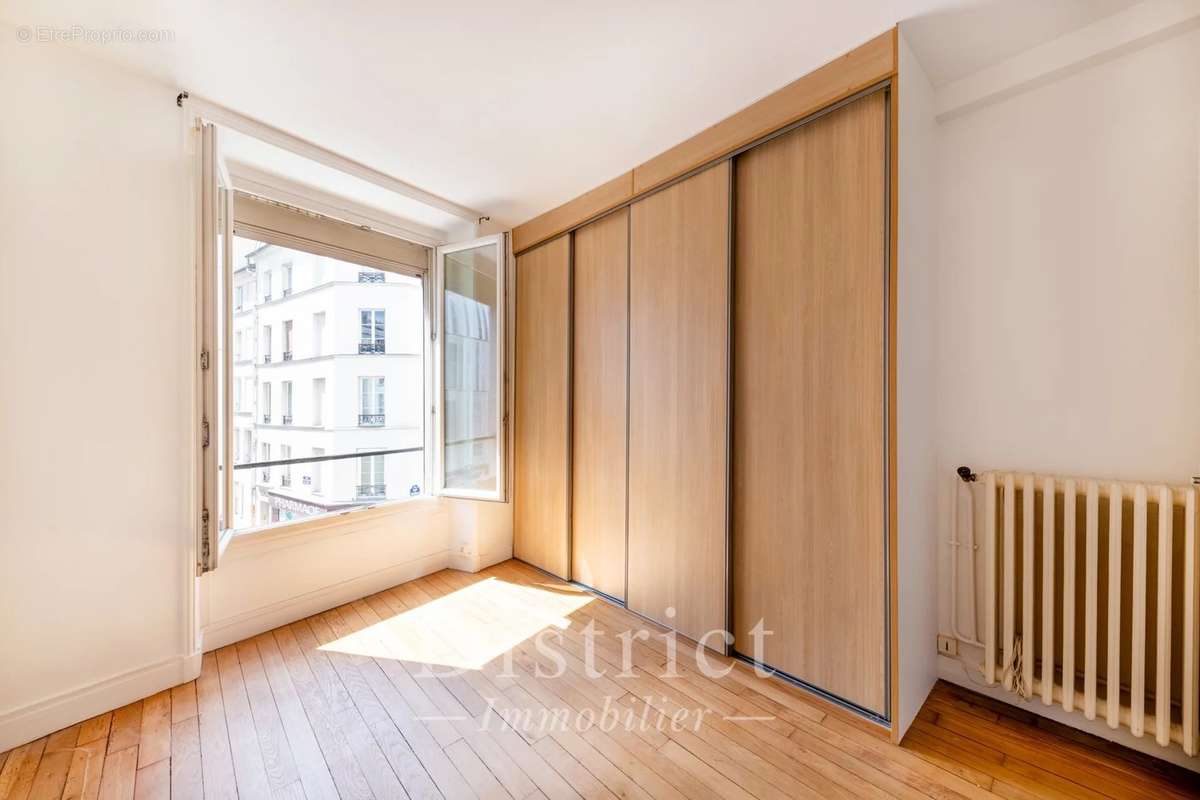 Appartement à PARIS-6E