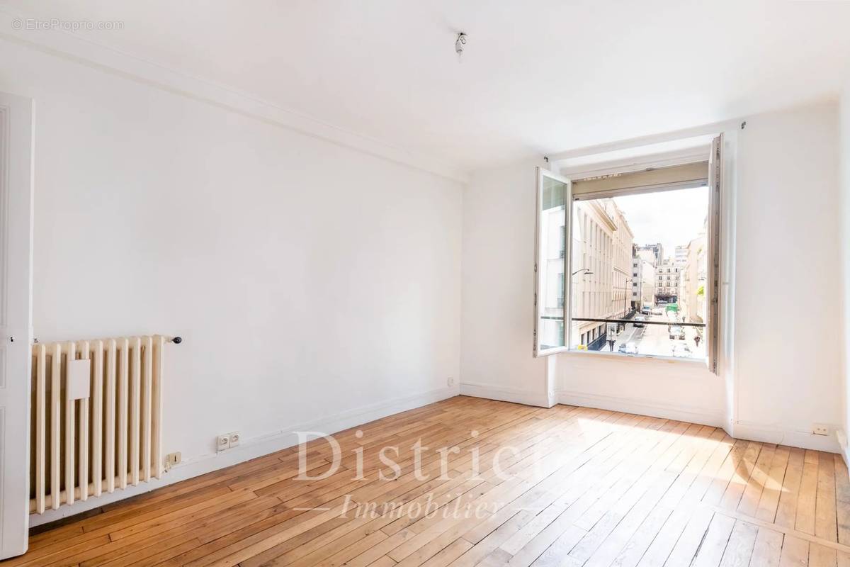 Appartement à PARIS-6E