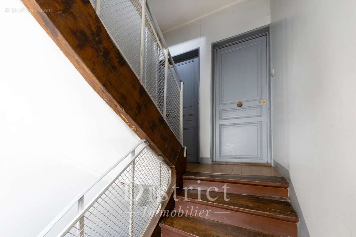 Appartement à PARIS-7E