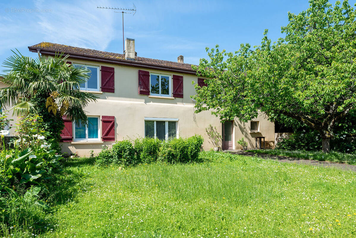 Appartement à AMOU