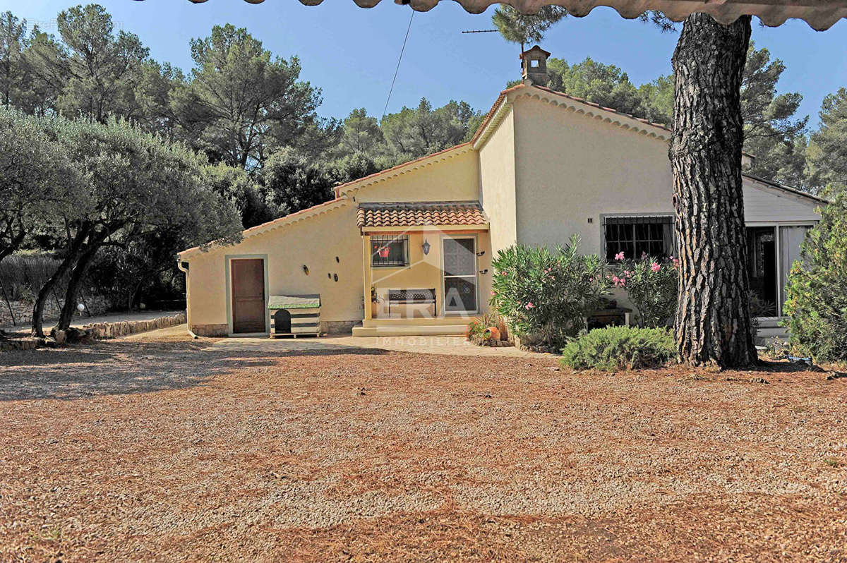 Maison à TRANS-EN-PROVENCE