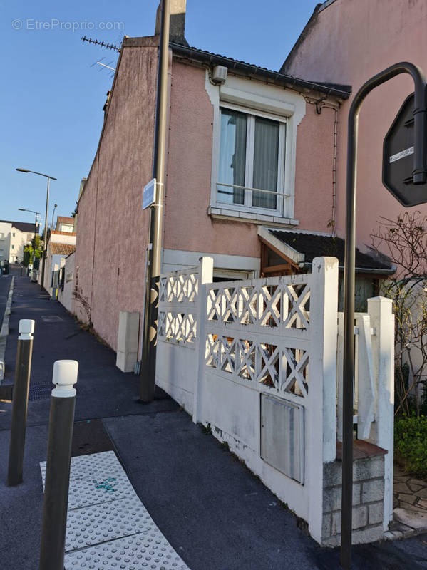 Maison à ROSNY-SOUS-BOIS