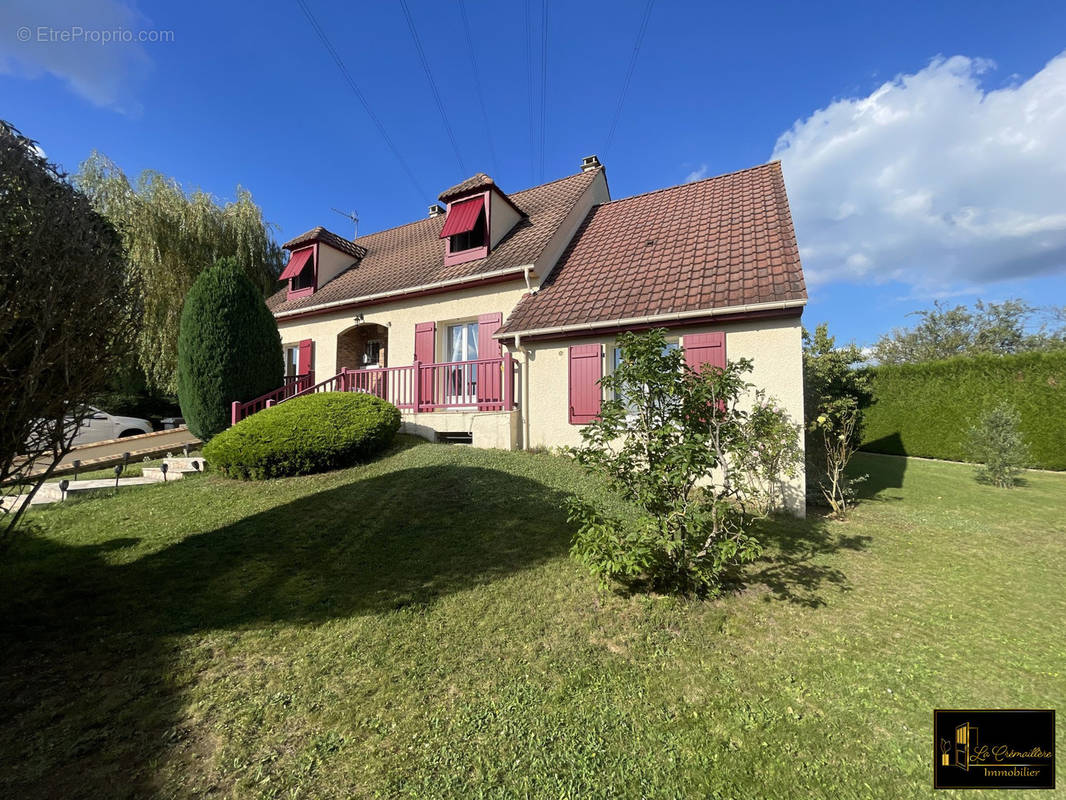 Maison à ROINVILLE