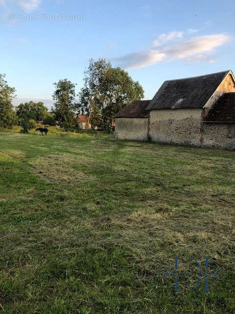 Terrain à CIVIERES