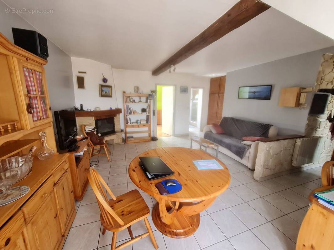 Appartement à GOUSSAINVILLE