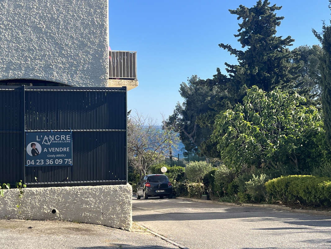 Appartement à SAINT-CYR-SUR-MER