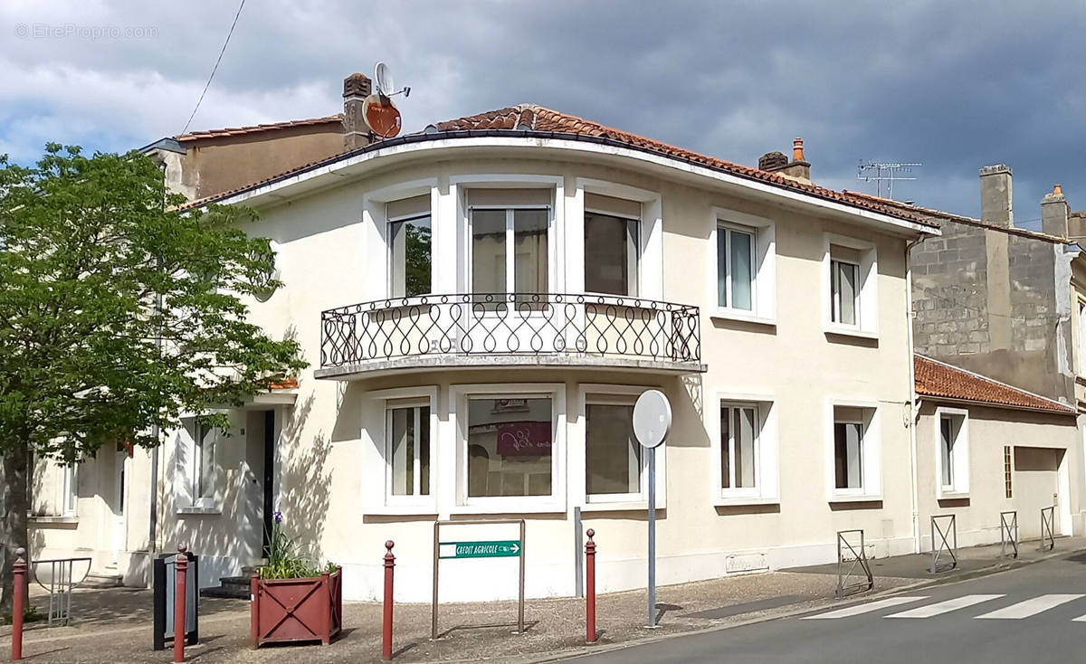 Maison à PAUILLAC