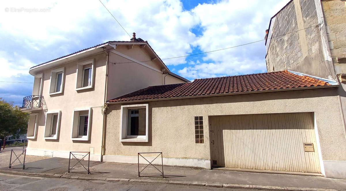 Maison à PAUILLAC