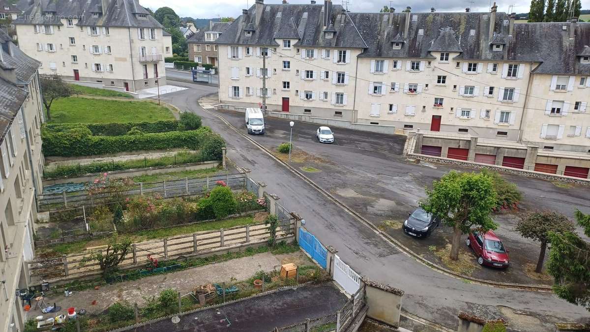 Appartement à CONDE-SUR-NOIREAU