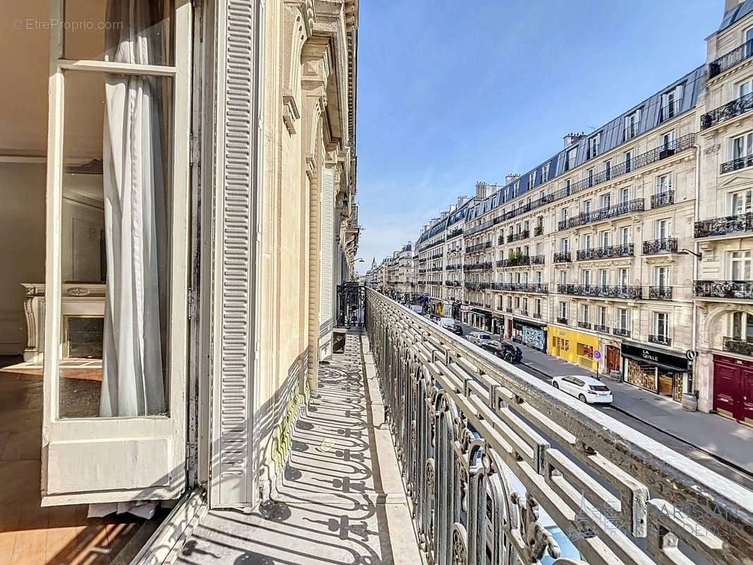 vue du balcon - Appartement à PARIS-6E