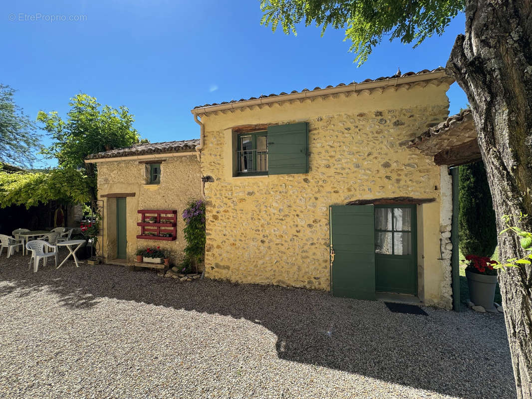 Maison à VAISON-LA-ROMAINE