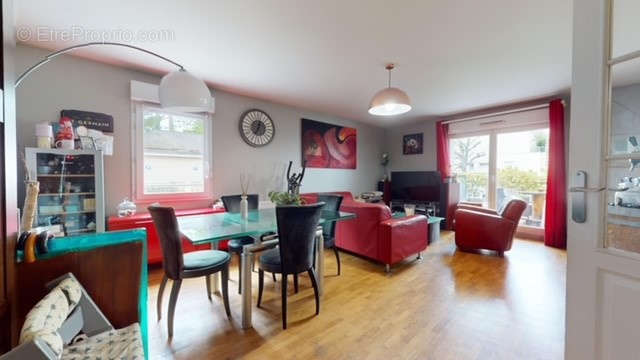 Appartement à CHENNEVIERES-SUR-MARNE