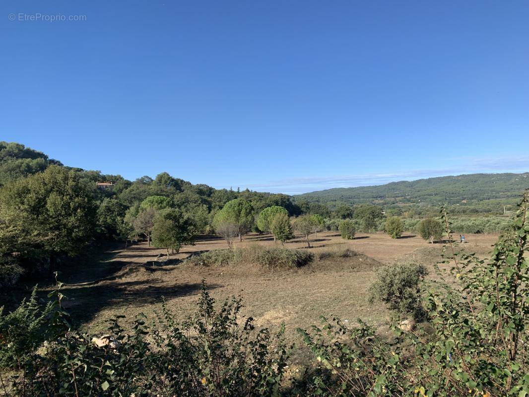 Terrain à ROGNES