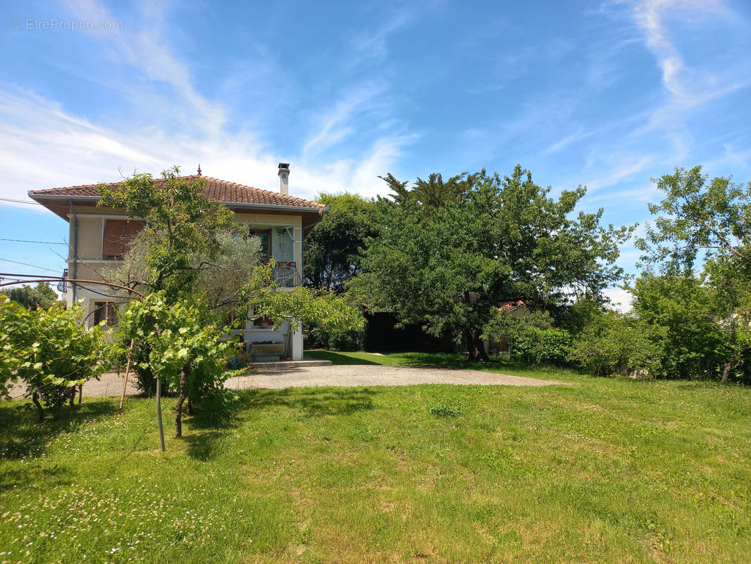 Maison à TRIE-SUR-BAISE