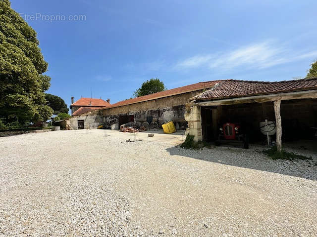 Maison à SAINT-MARTIN-D&#039;ARY