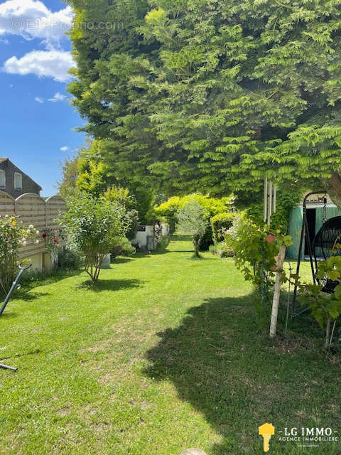 Maison à SAINT-FORT-SUR-GIRONDE