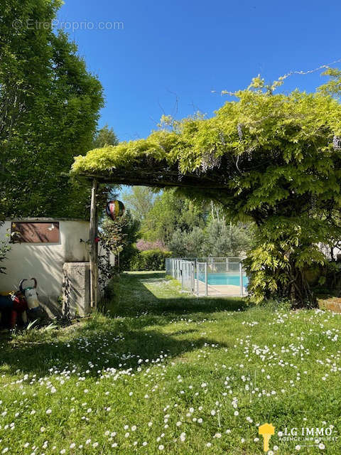 Maison à SAINT-FORT-SUR-GIRONDE