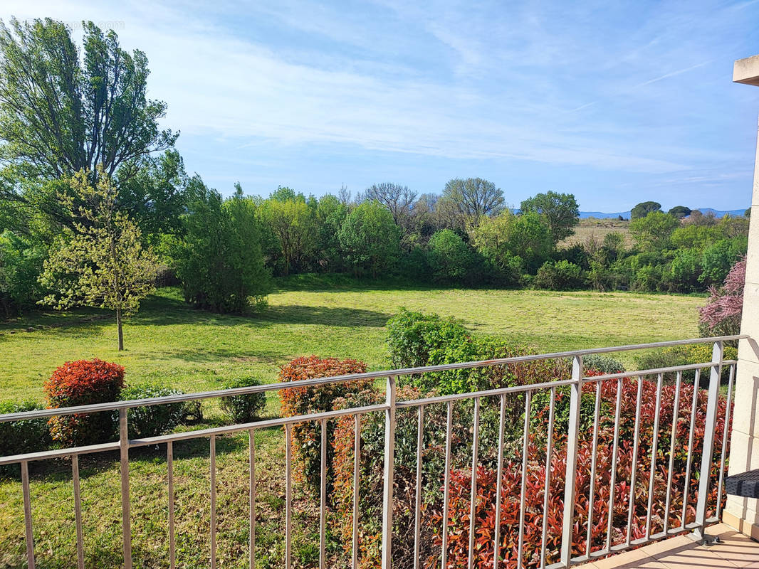 Appartement à AZILLE