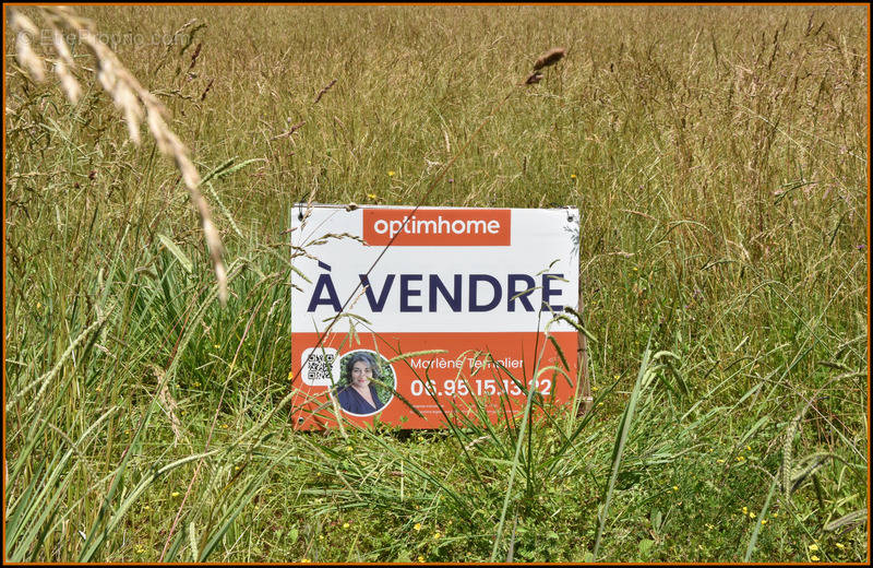 Terrain à LUCQ-DE-BEARN