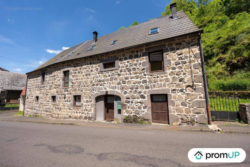 Maison à ROCHEFORT-MONTAGNE