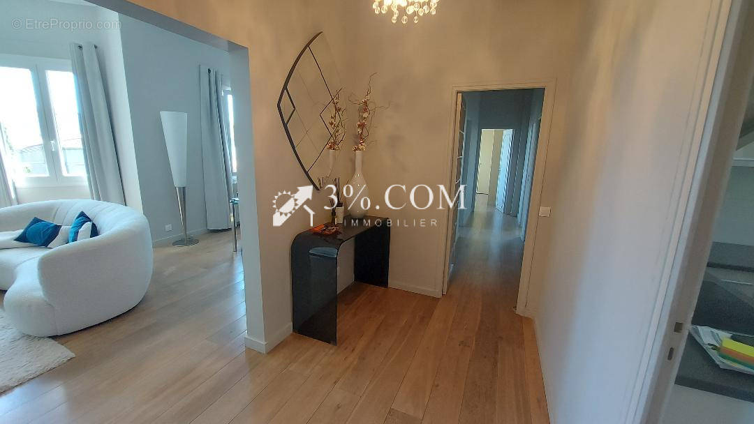 Appartement à MARSEILLE-8E