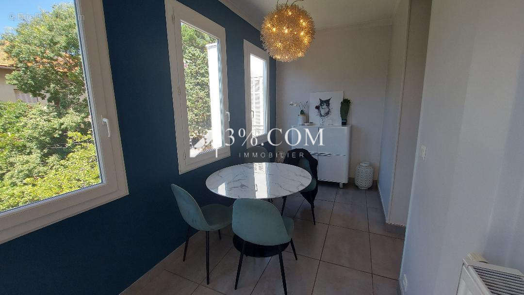 Appartement à MARSEILLE-8E