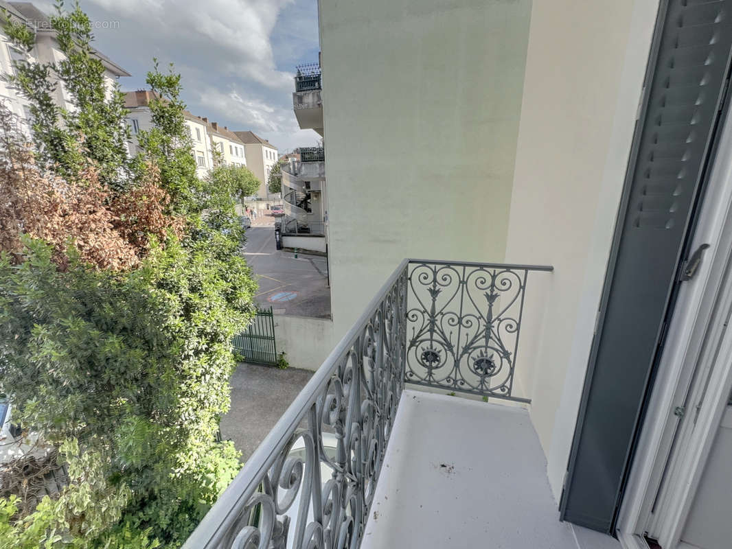 Appartement à AIX-LES-BAINS