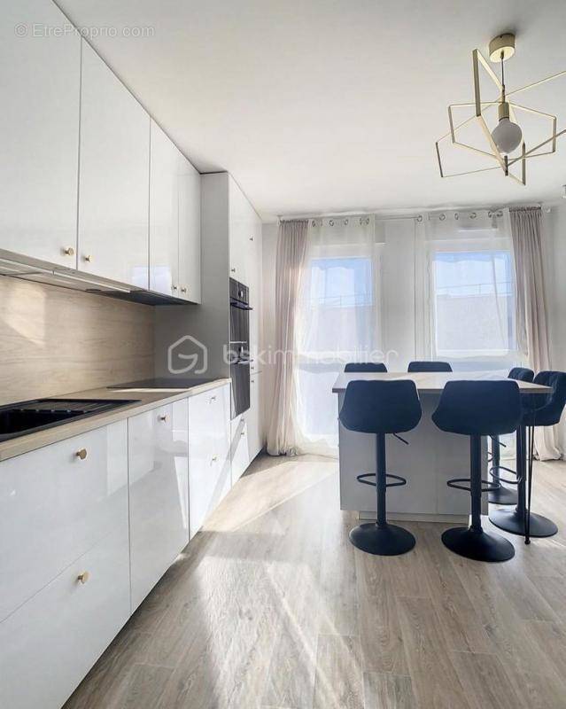 Appartement à ROISSY-EN-BRIE