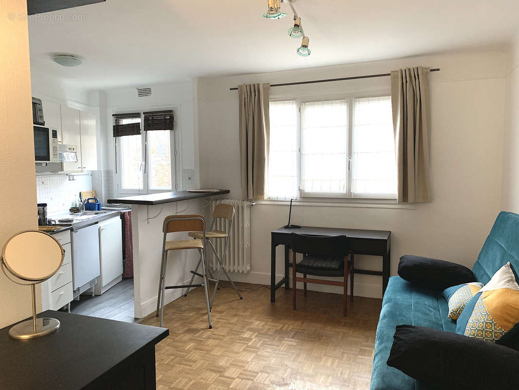 Appartement à PARIS-20E