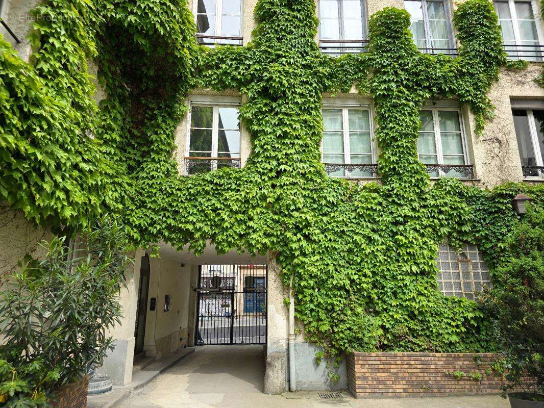 Appartement à PARIS-11E