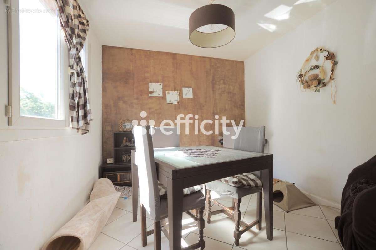 Appartement à VENISSIEUX