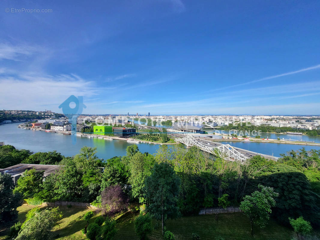 Appartement à LA MULATIERE