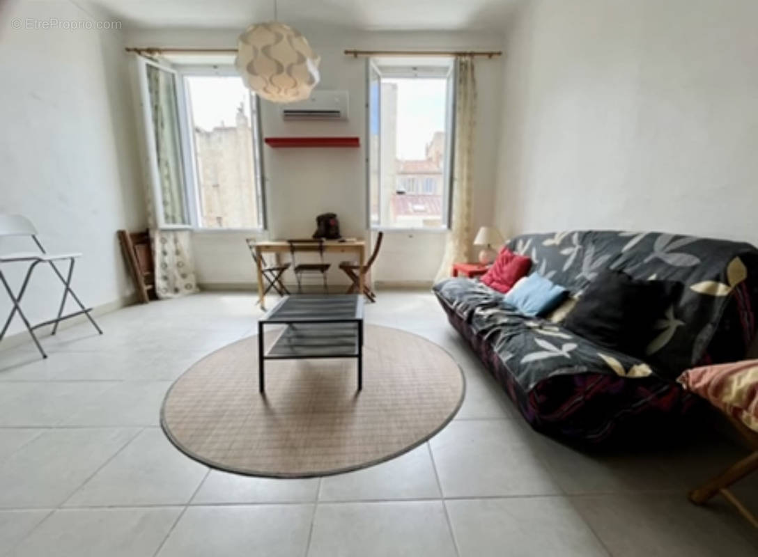 Appartement à MARSEILLE-6E