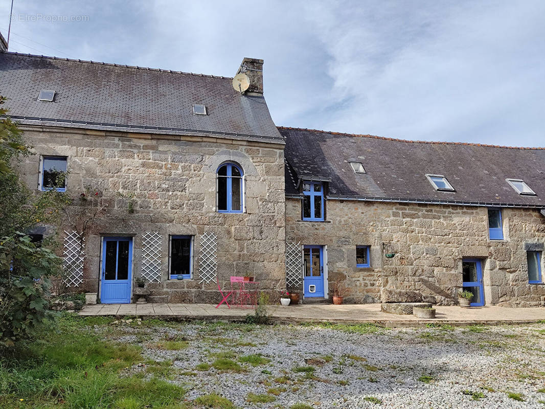 Maison à LESCOUET-GOUAREC