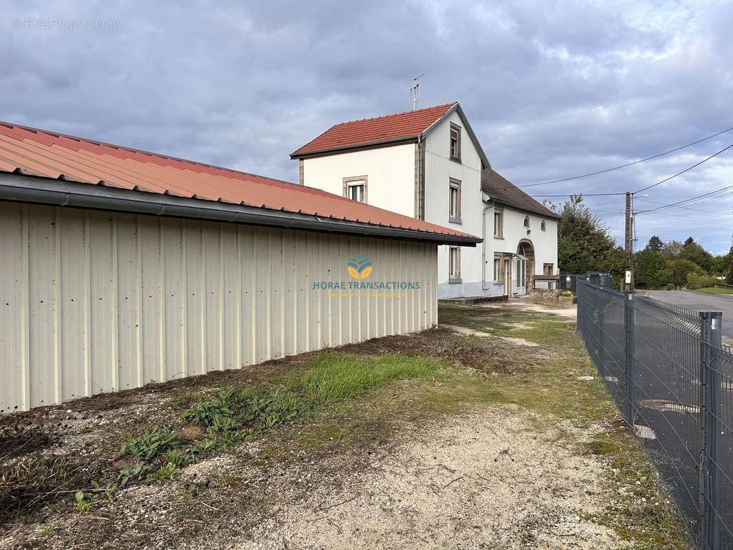 Maison à FROTEY-LES-LURE