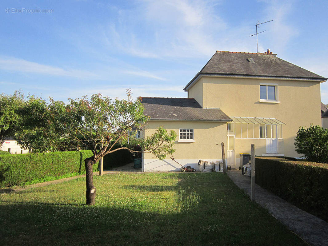 Maison à CHARTRES-DE-BRETAGNE