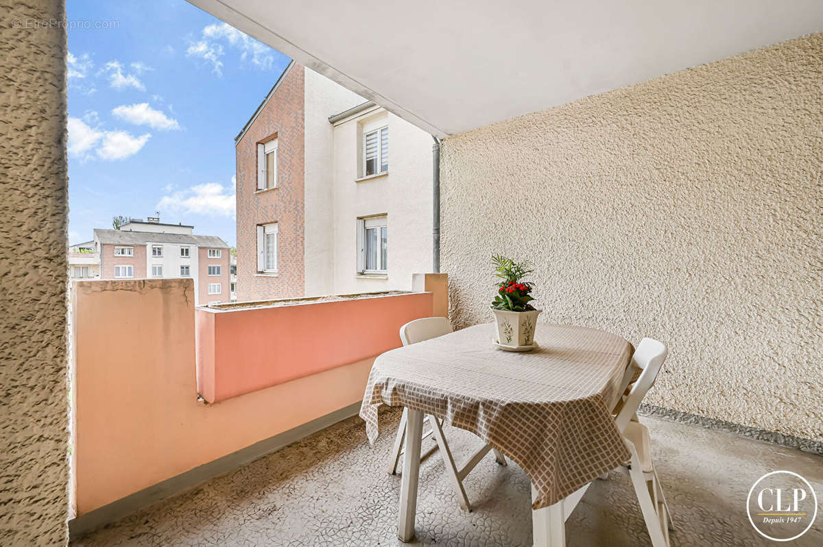 Appartement à FONTENAY-SOUS-BOIS