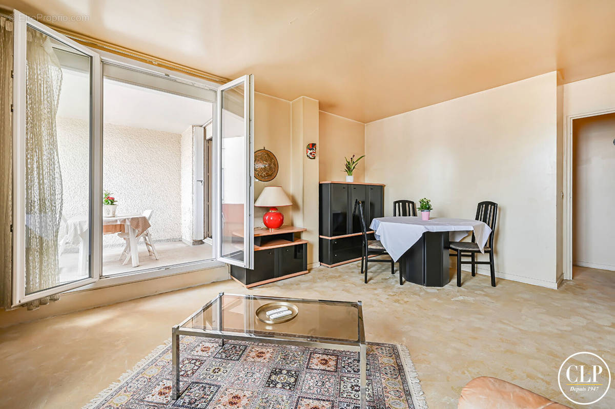 Appartement à FONTENAY-SOUS-BOIS