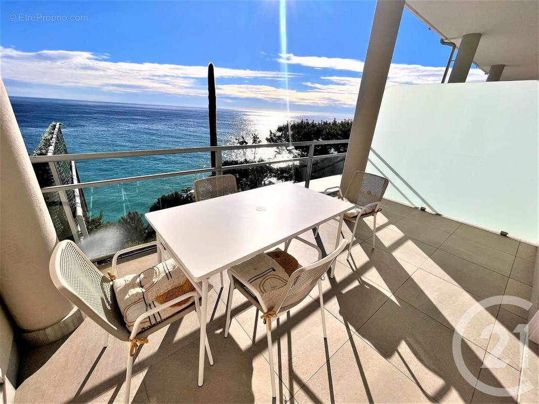 Appartement à ROQUEBRUNE-CAP-MARTIN