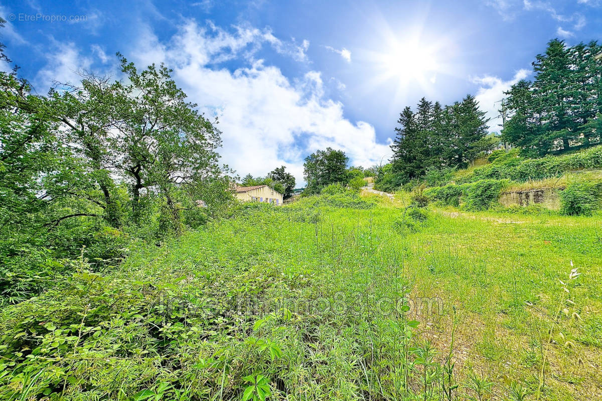 Terrain à FUVEAU