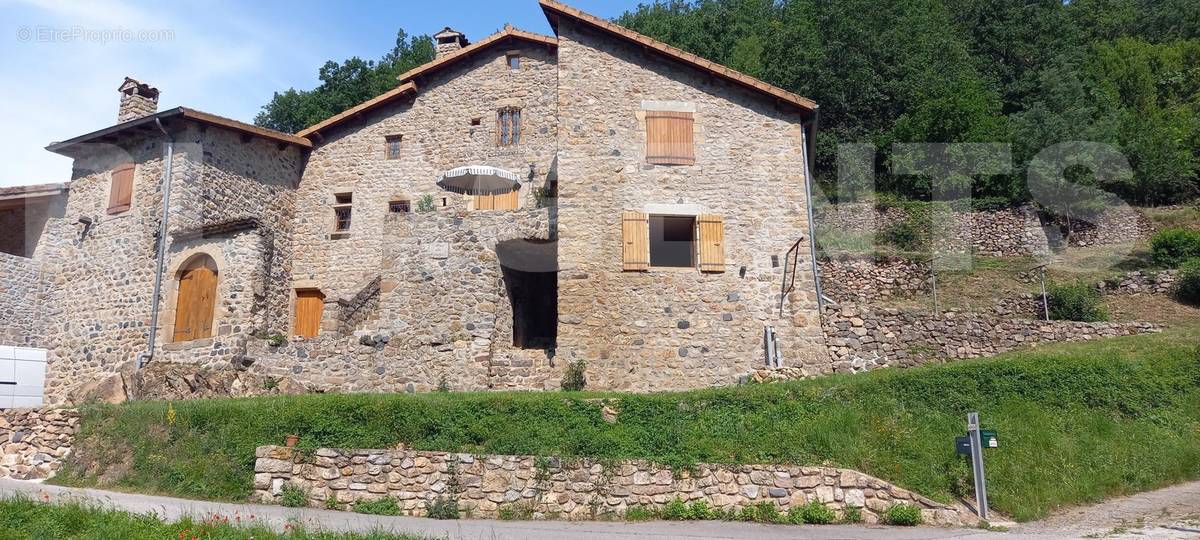 Façade Sud - Maison à VALS-LES-BAINS