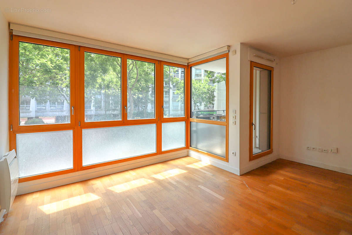 Appartement à PARIS-20E