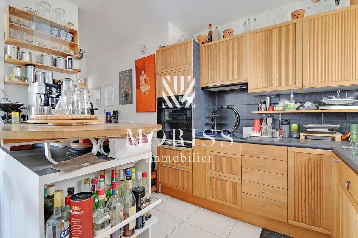 Appartement à PARIS-14E