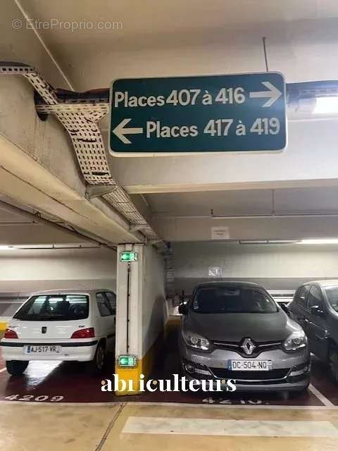 Parking à PARIS-13E